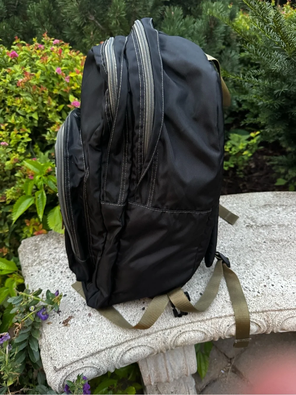 L.L. Bean DeLuxe Black Backpack with Gray Reflective Accent Laptop Hiking